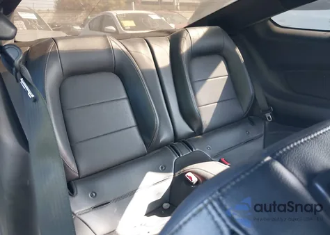 2017 Ford Mustang Gt Premium z USA, uszkodzony, nr VIN 1FA6P8CF9H5303044